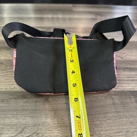 PINK Victoria's Secret Sparkly Pink Waist Bag - Picture 5 of 8